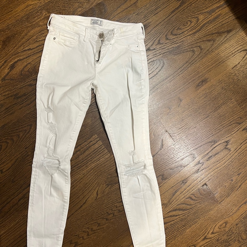 Abercrombie white high rise skinny jeans